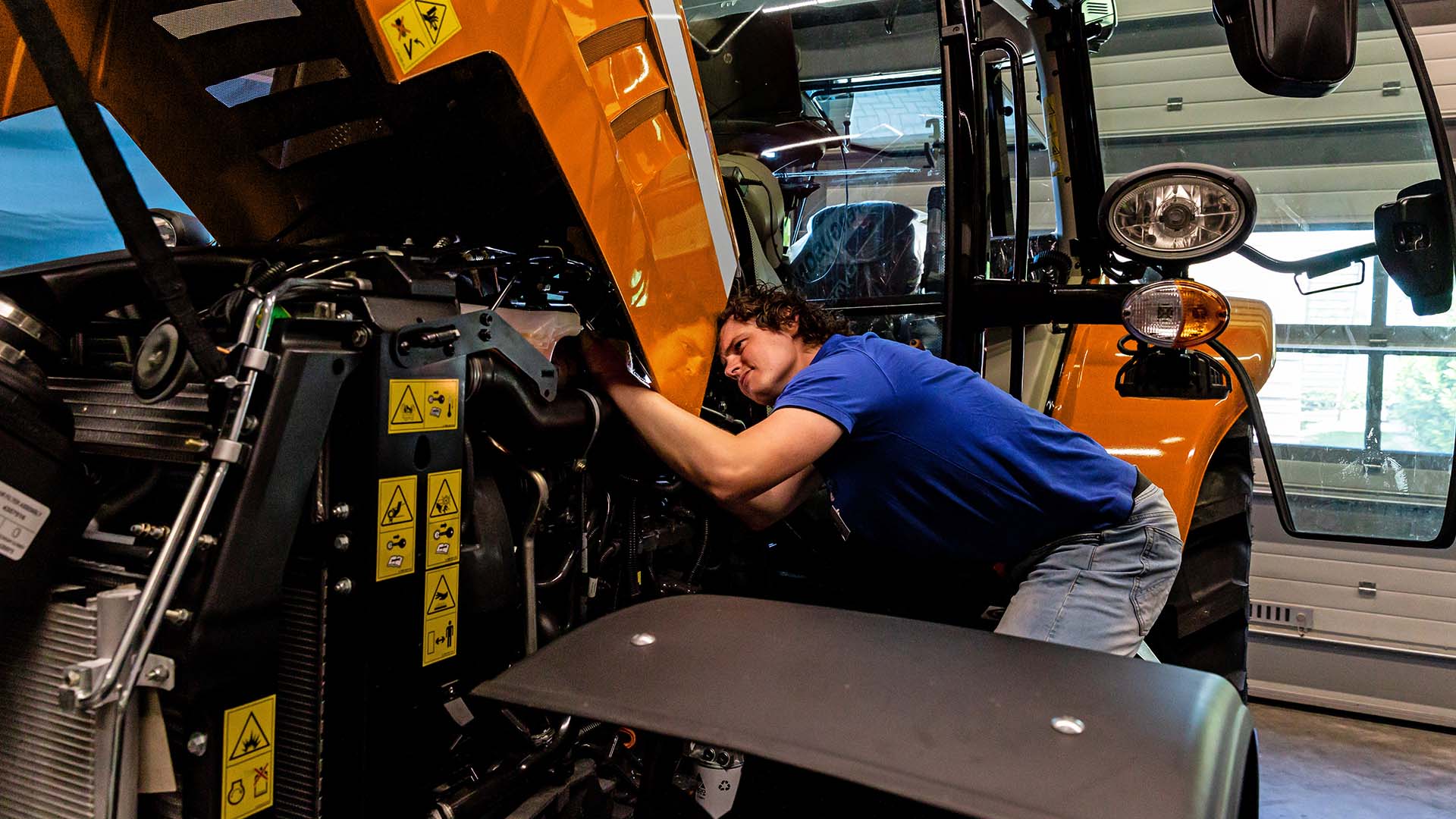 Monteur landbouwmechanisatie bij Aeres Tech